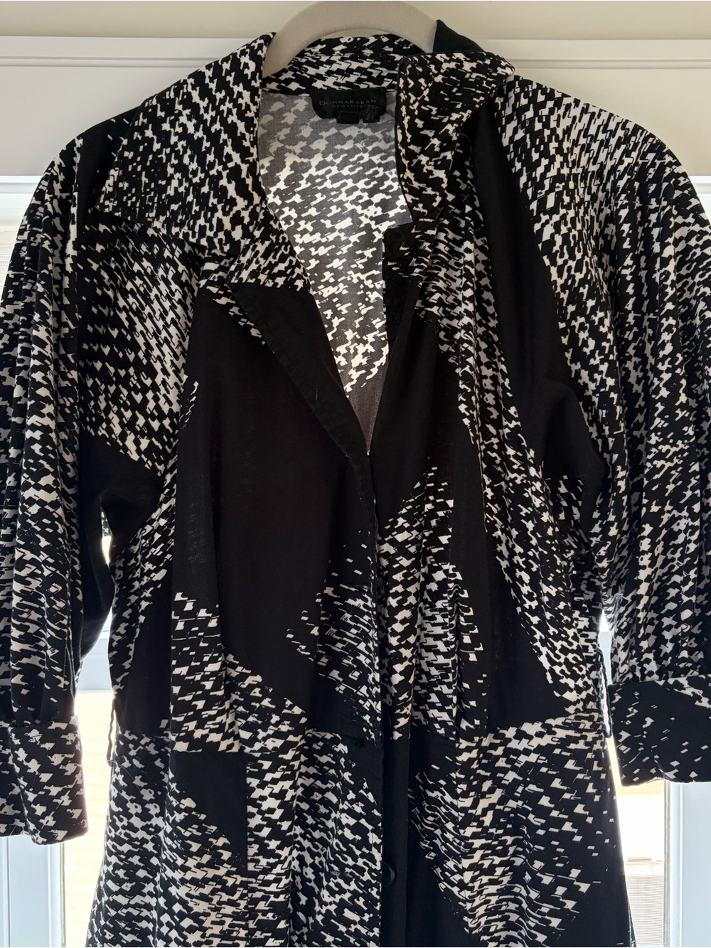 Donna Karan Black and White Patterned Belted Midi Dress - Picture 5 of 8